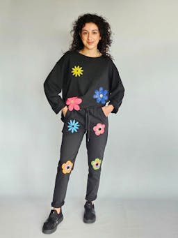 Pants with Shiny Flowersindex