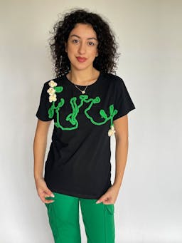 T-Shirt with Green Crochetindex