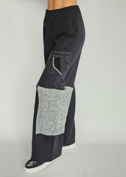 Black and Grey Setindex