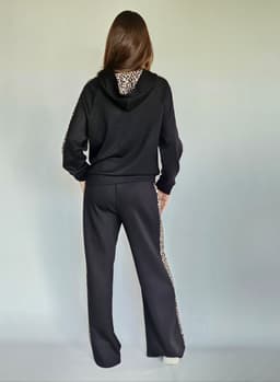 Black and Leopard Setindex